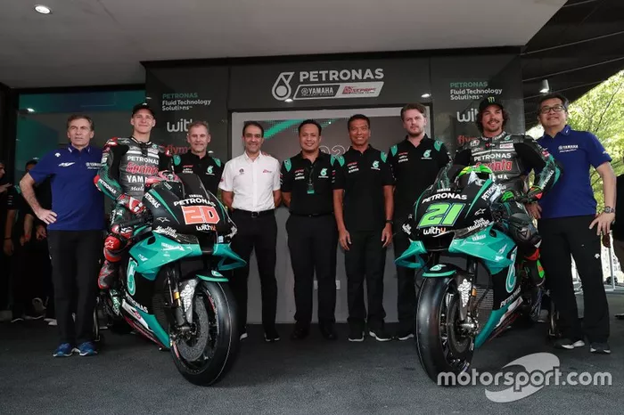 Fabio Quartararo, Franco Morbidelli, Petronas Yamaha SRT avec l'équipe