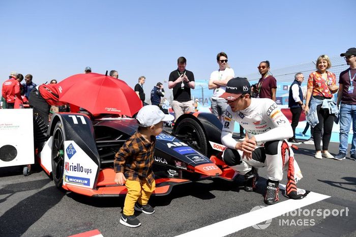 Lucas Di Grassi, Audi Sport ABT Schaeffler con su hijo Leonardo 