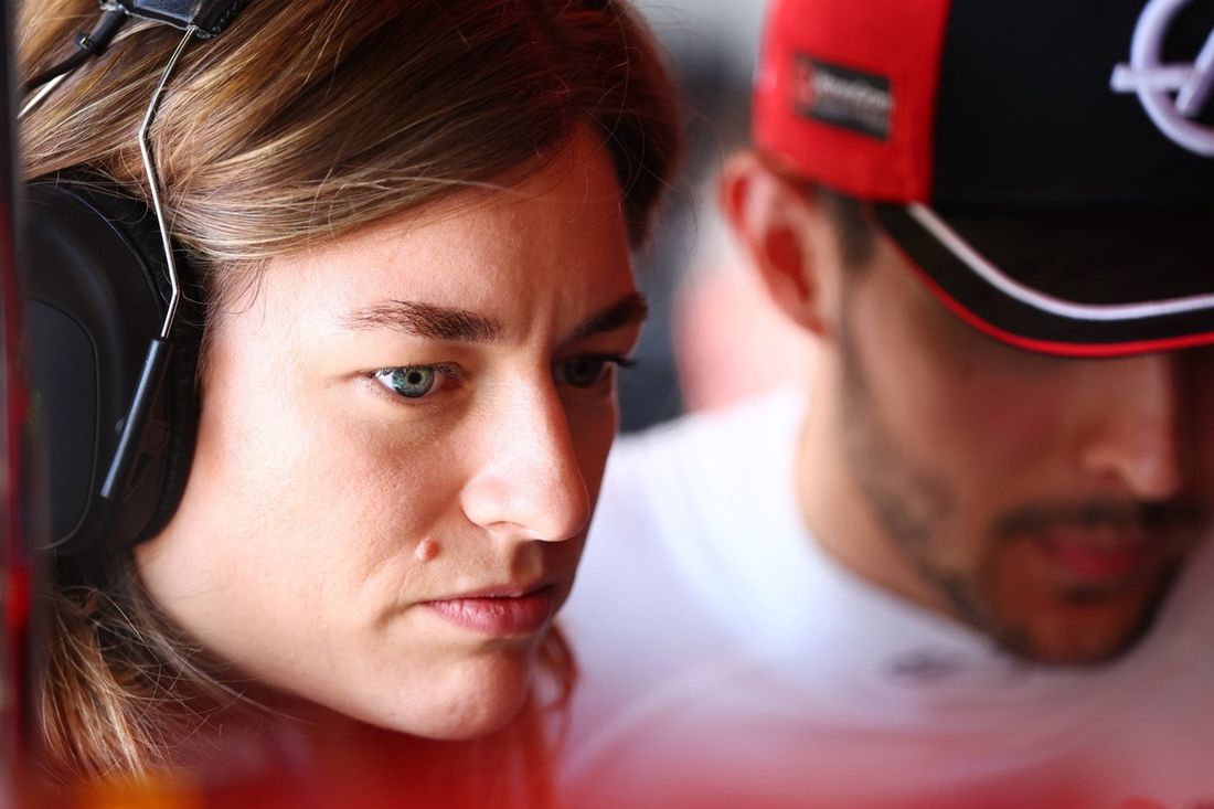 Laura Mueller, inżynier wyścigowy Haas 