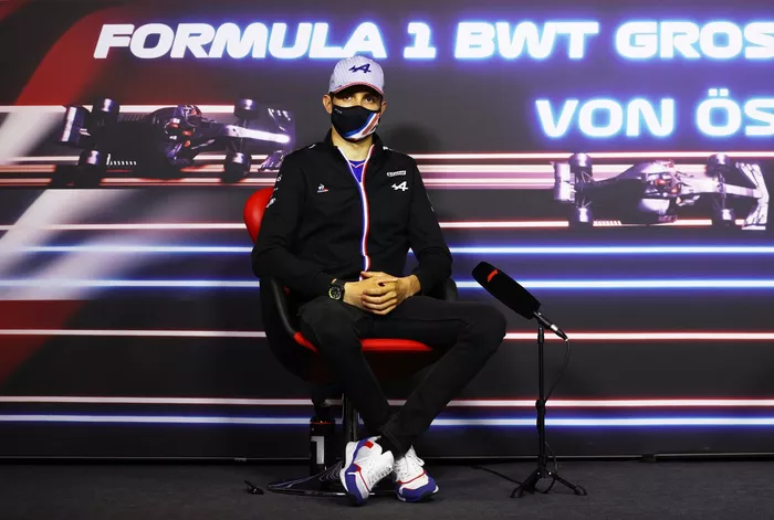 Esteban Ocon, Alpine F1 durante la conferencia de prensa