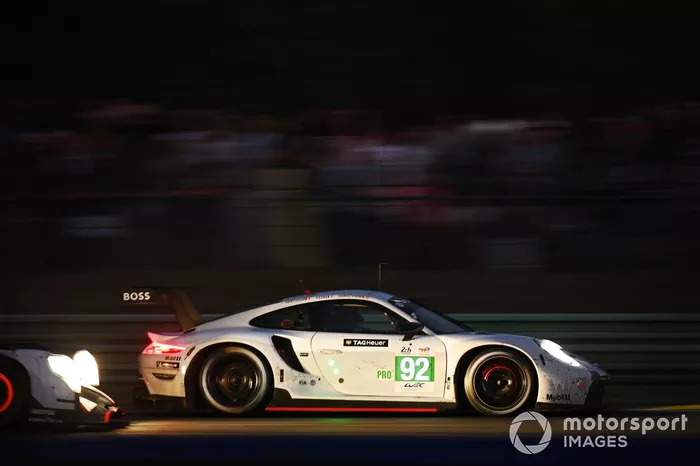 #92 Porsche GT Team Porsche 911 RSR 19 LMGTE Pro de Michael Christensen, Kevin Estre, Laurens Vanthoor 
