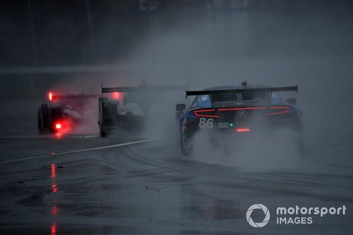 #86 Meyer Shank Racing w/ Curb-Agajanian Acura NSX GT3, GTD: Mario Farnbacher, Trent Hindman, Justin Marks, AJ Allmendinger
