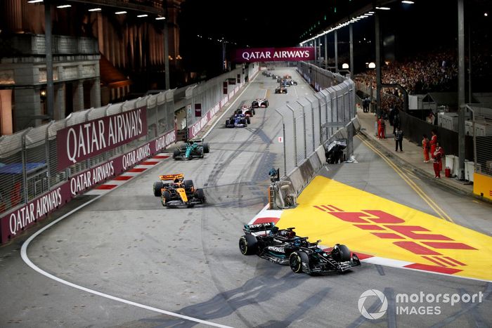 George Russell, Mercedes F1 W14, Lando Norris, McLaren MCL60, Fernando Alonso, Aston Martin AMR23