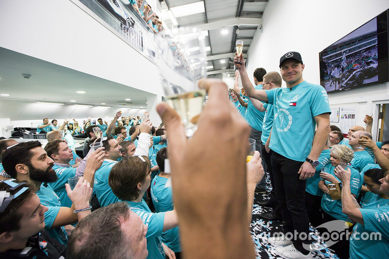 Valtteri Bottas, Mercedes AMG F1 celebración del Campeonato Mundial.