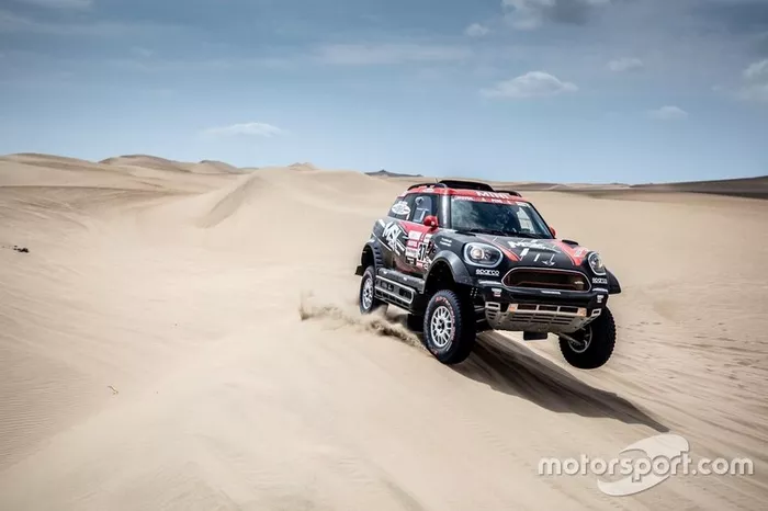 #374 Mini: Denis Krotov, Dmytro Tsyro, MSK Rally Team
