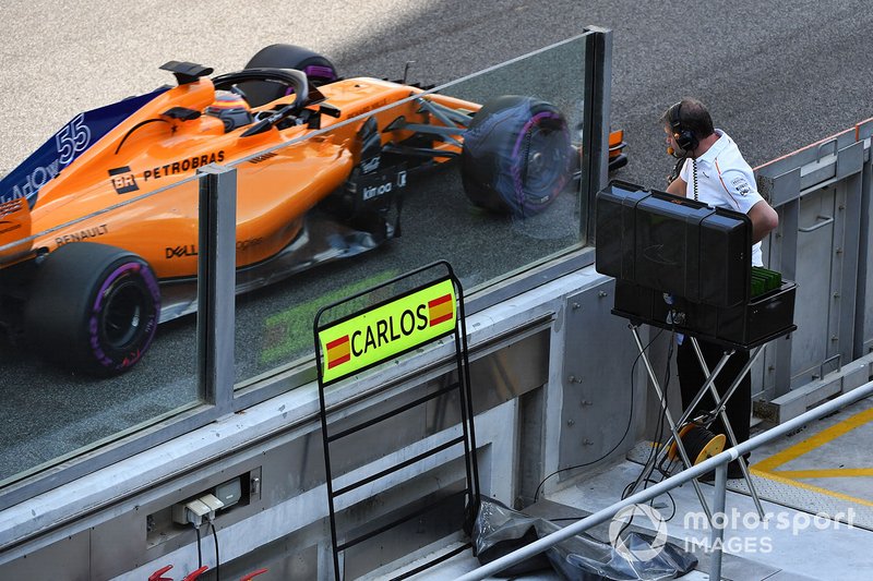 Карлос Сайнс, McLaren MCL33