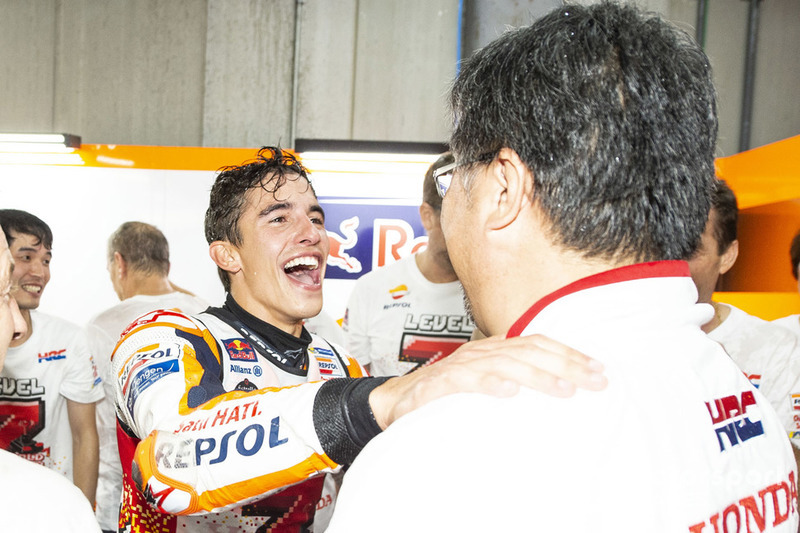 Champion Marc Marquez, Repsol Honda Team celebrates with his team