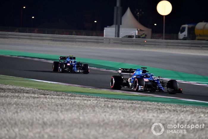 Fernando Alonso, Alpine A521, Esteban Ocon, Alpine A521