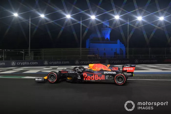 Max Verstappen, Red Bull Racing RB16B