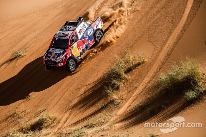 #300 Toyota Gazoo Racing Toyota Hilux: Nasser Al-Attiyah, Matthieu Baumel