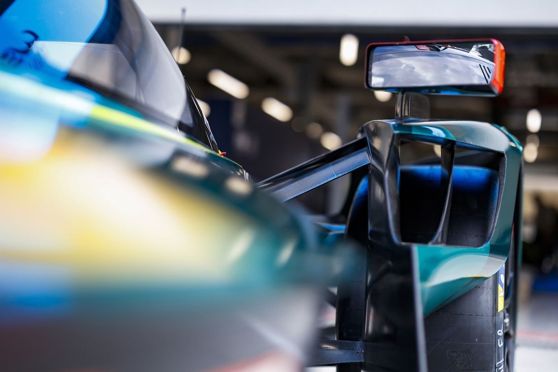 #009 Aston Martin Thor Equipo Aston Martin Valkyrie: Alex Riberas, Marco Sorensen, Roman De Angelis