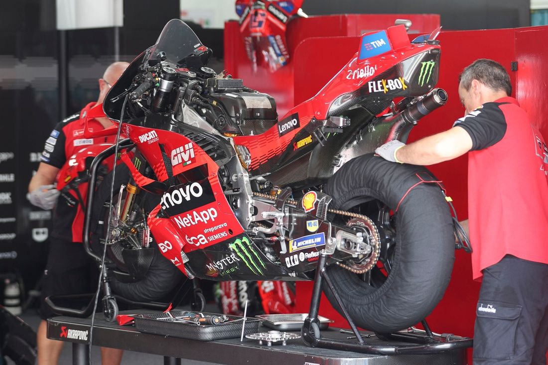 Ducati Team bike detail