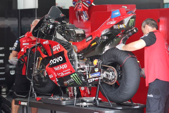 Детали мотоцикла Ducati Team