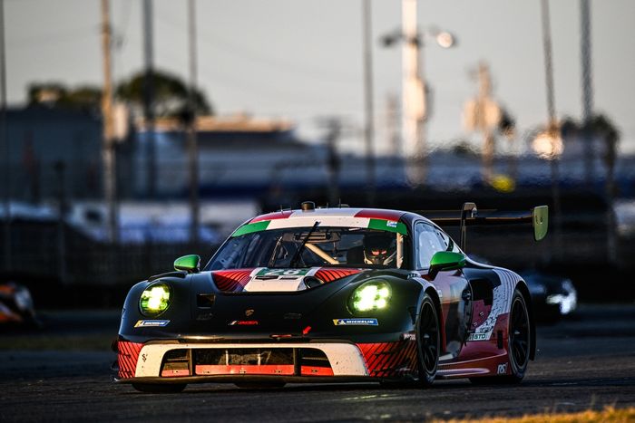 #28 RS1 Porsche 911 GT3 R (992): Eric Zitza, Jan Heylen