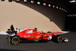 Kimi Raikkonen, Ferrari SF70H, con sensor en alerón trasero
