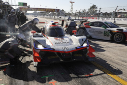 #6 Acura Team Penske Acura DPi, P: Dane Cameron, Juan Pablo Montoya, Simon Pagenaud, pit stop