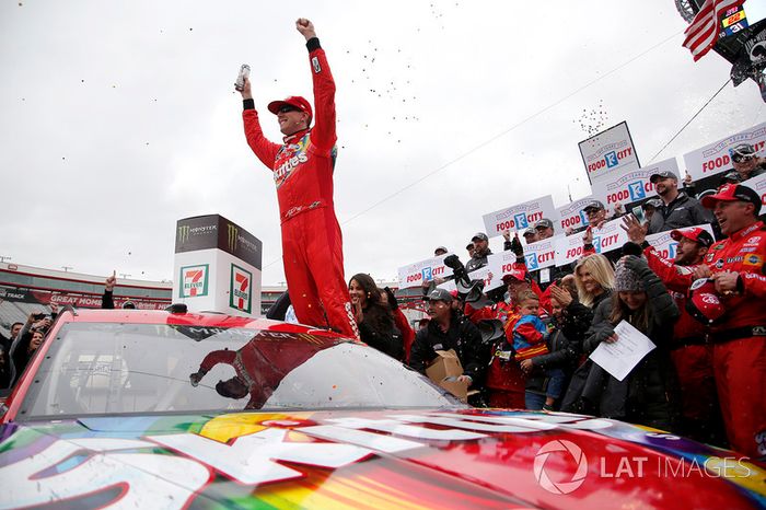 Ganador, Kyle Busch, Joe Gibbs Racing