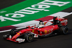 Sebastian Vettel, Ferrari SF16-H waves to the crowd at the end of the race