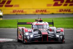 #8 Audi Sport Team Joest Audi R18 e-tron quattro: Lucas di Grassi, Loic Duval, Oliver Jarvis