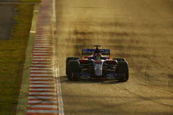 Даниил Квят, Scuderia Toro Rosso STR12