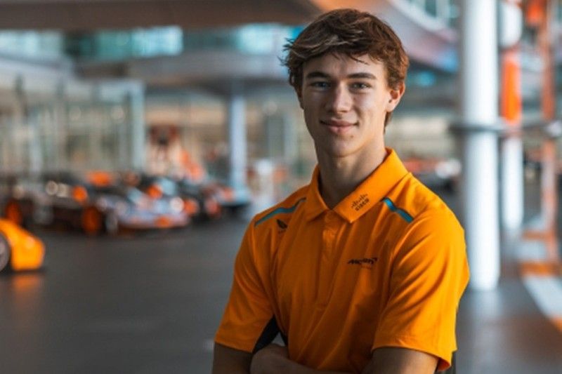Brando Badoer: El hijo del ex piloto de Ferrari se convierte en McLaren Junior