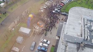 Red Bull celebra el título de Verstappen en Milton Keynes