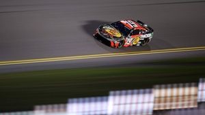Chase Briscoe, incrédulo tras dar a Toyota su primera pole en Daytona 500