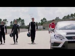 Dovizioso y Lorenzo con el CUPRA TCR