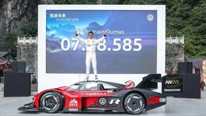 Volkswagen ID R rompe el récord en la montaña Tianmen