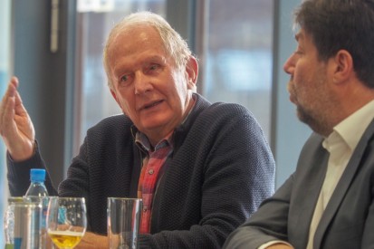 Red Bull: Neuer Frontflügel war "Initiative von Mercedes"