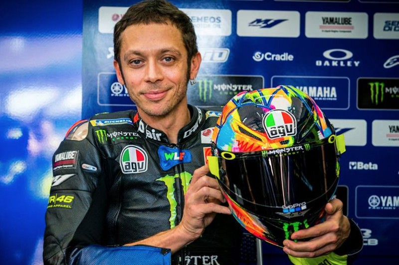 Valentino Rossi: Neues Helmdesign für die MotoGP-Wintertests 2019