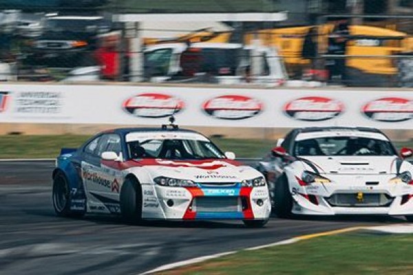 Deane wygrywa w Atlancie