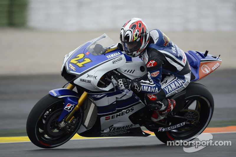 Yamaha's Nakasuga steals the show in season finale at Valencia