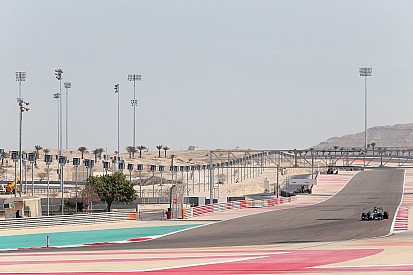Mercedes begins the third and final pre-season test at the Bahrain