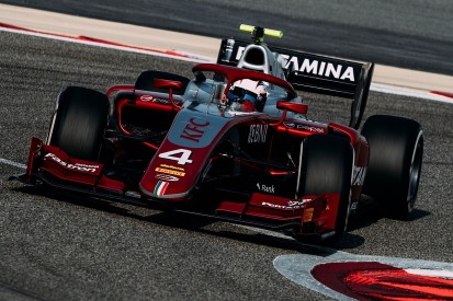 McLaren F1 junior de Vries opens F2 Bahrain test on top for Prema