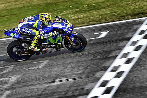 Rossi desbanca Espargaró no fim e crava a pole position em Assen