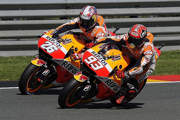 Márquez e Pedrosa testam chassi de 2016 pela primeira vez