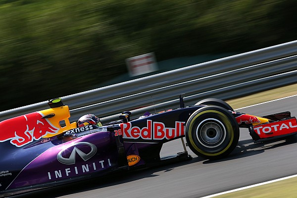 Kvyat dice que la falta de kilometraje confundi&oacute; a Red Bull