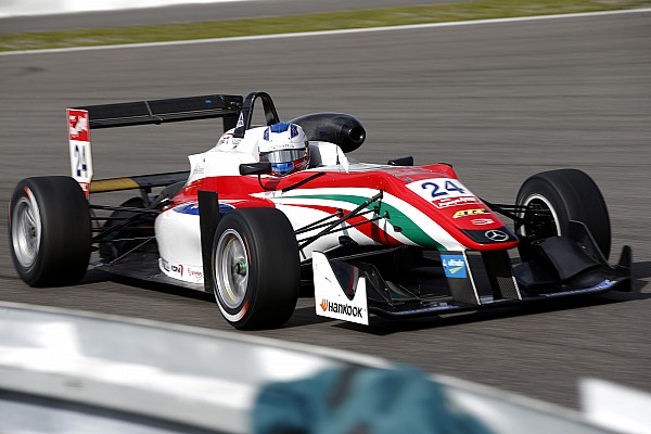 Felix Rosenqvist se impone en la Carrera 1 en Nurburgring