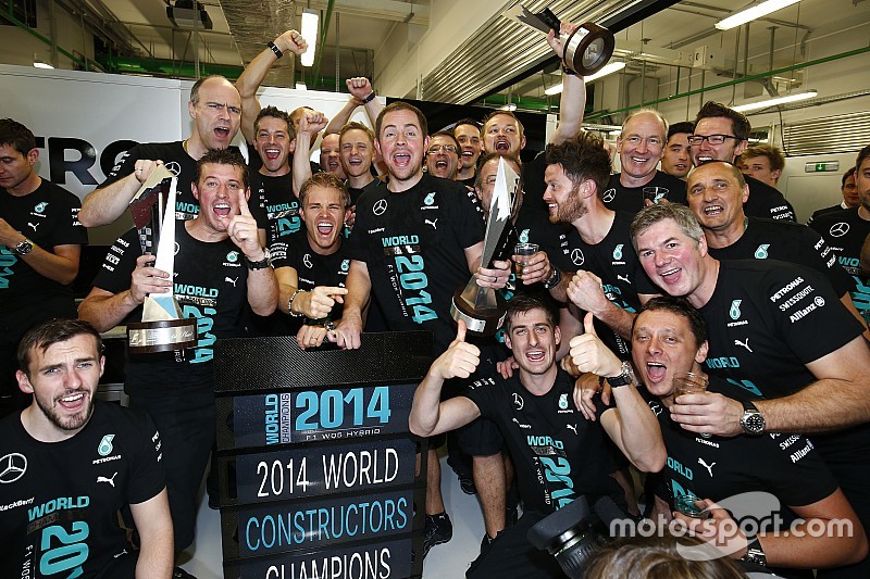 Nico Rosberg, Mercedes AMG F1, celebra el título de constructores logrado en 2014