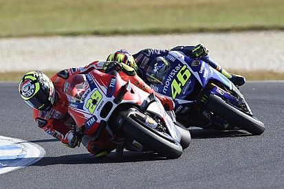 'Idiote' Iannone-haters 'niet mijn echte supporters' - Rossi