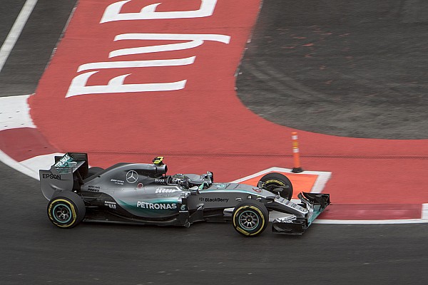Nico Rosberg domina en la segunda práctica