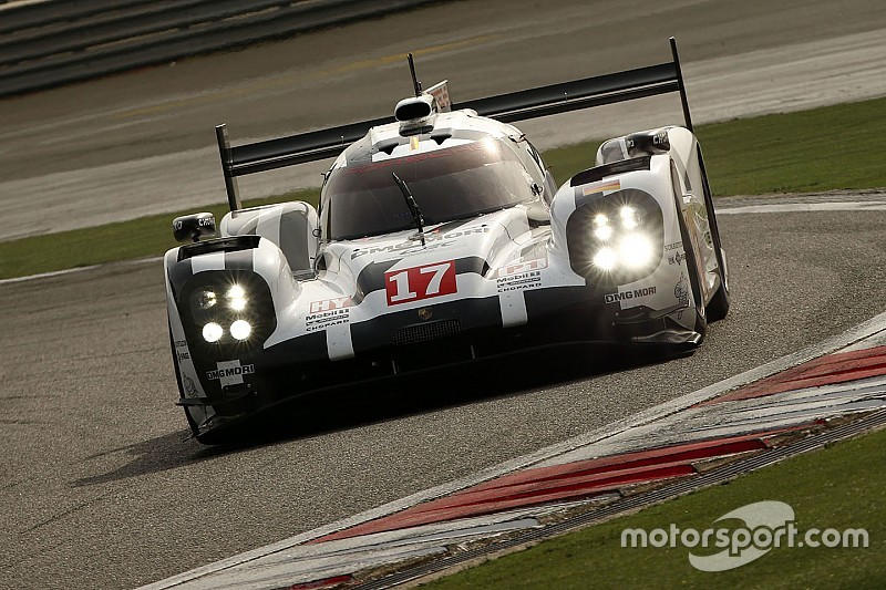 #17 Porsche Team Porsche 919 Hybrid: Timo Bernhard, Mark Webber, Brendon Hartley