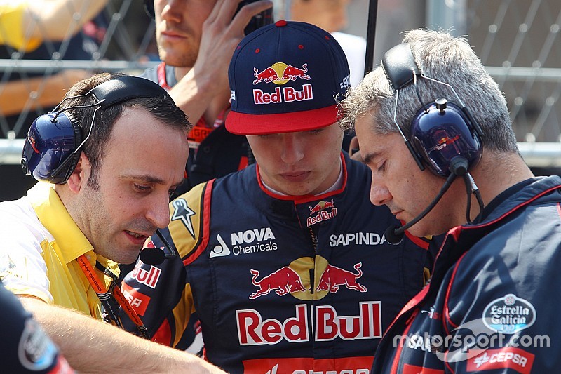 Max Verstappen baalt van te conservatieve strategie