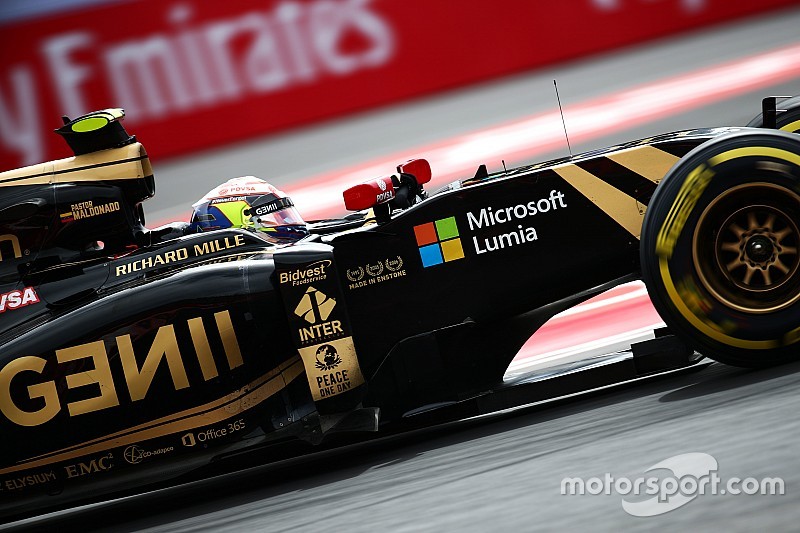 Garage Lotus geblokkeerd, GP-deelname in gevaar?