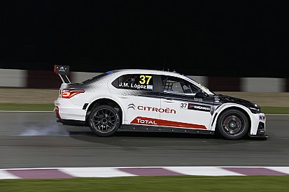 López wint WTCC race 1 in Qatar, Catsburg in toptien