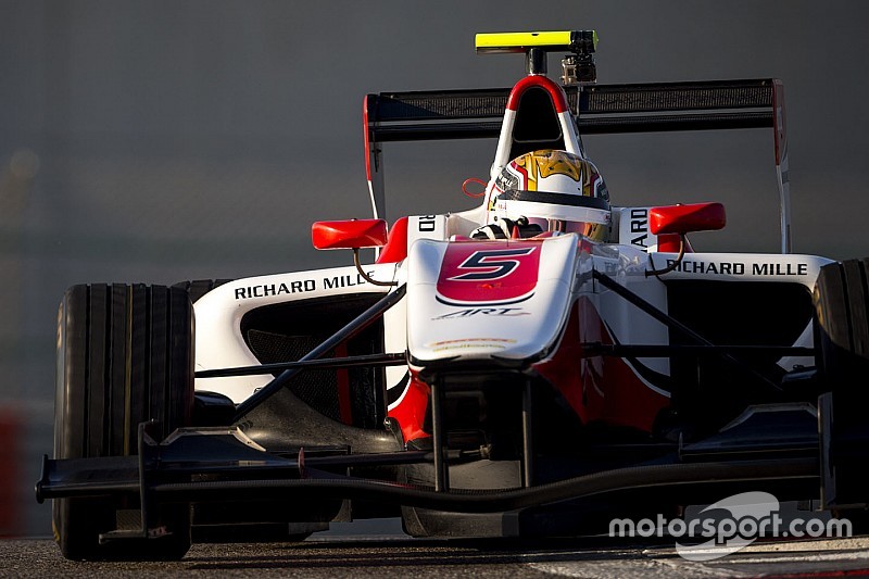 Leclerc fue el más veloz en el primer día de pruebas en Abu Dhabi