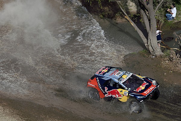 Peterhansel gana la Etapa 4 y Peugeot domina