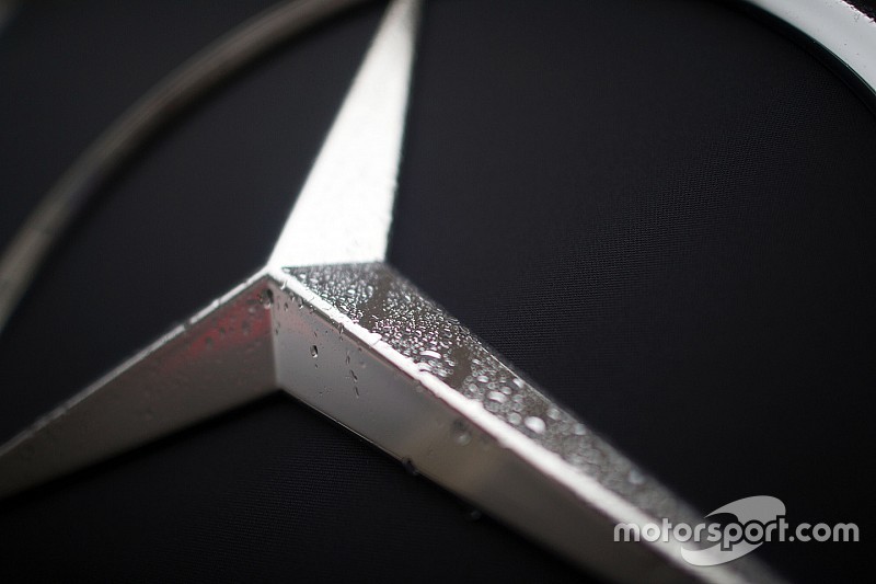Grapjas in gevangenis na bizarre 'Mercedes F1-baas'-kwestie