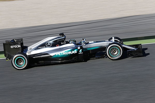 Rosberg domina manh&atilde; de teste em tempo e quilometragem